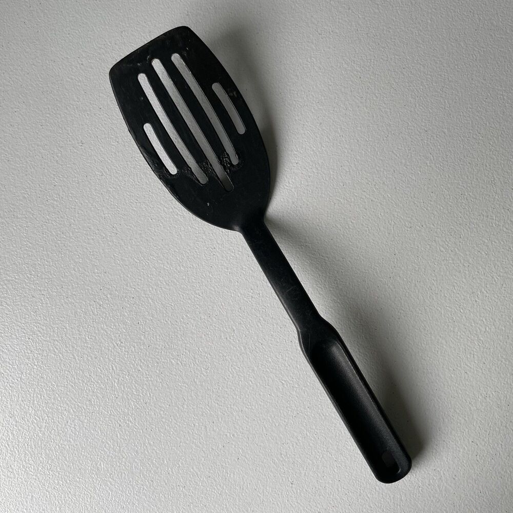Pampered Chef Slotted Spatula Turner Nylon 13" Black USA Made Kitchen Utensil
